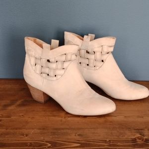 Corso Como booties